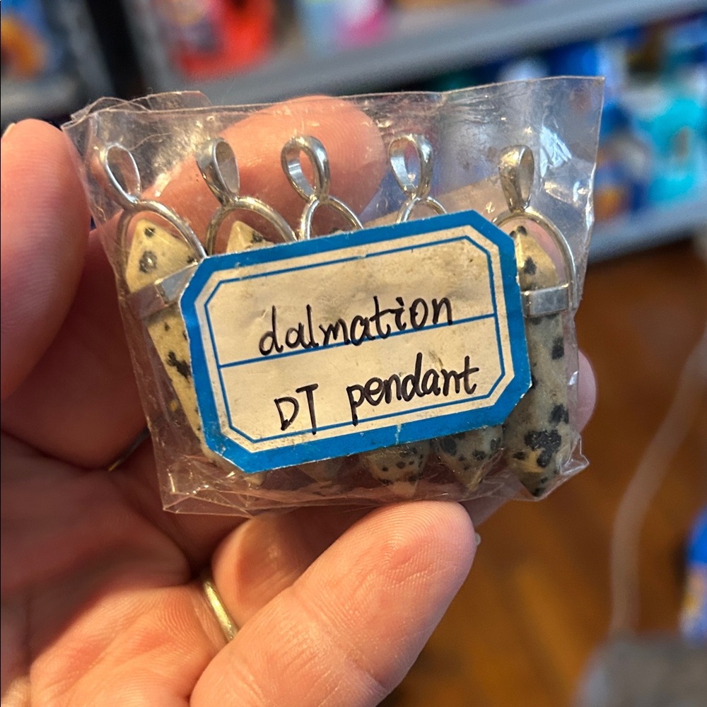 Dalmatian Stone Pendant pack
